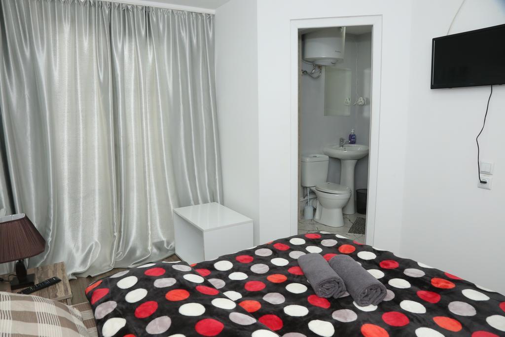 Hotel Elma Kutaiszi Kültér fotó